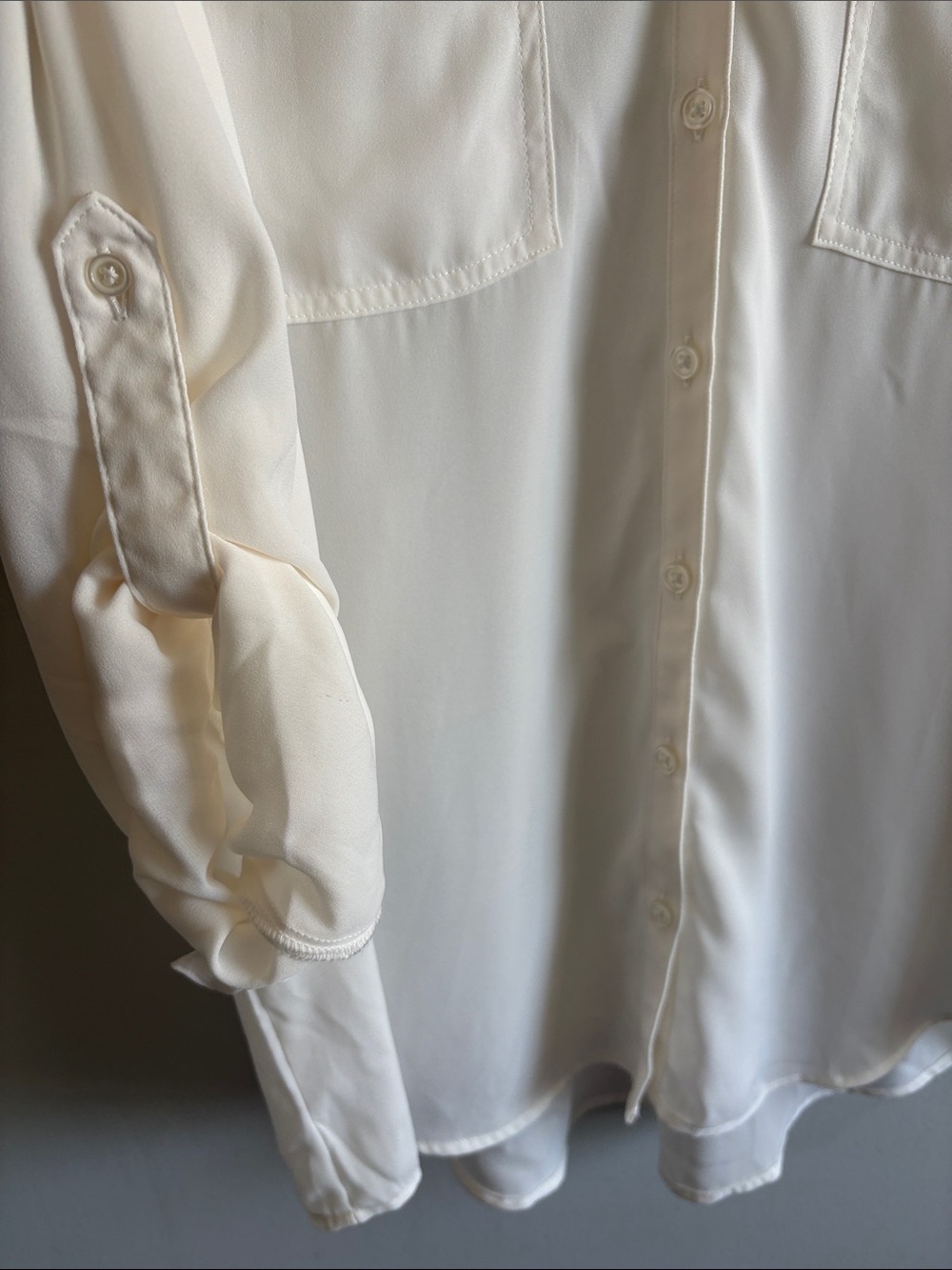 NWT Maurices White Button Front Blouse XL Roll Tab Sleeve Career Top - Picture 4 of 5